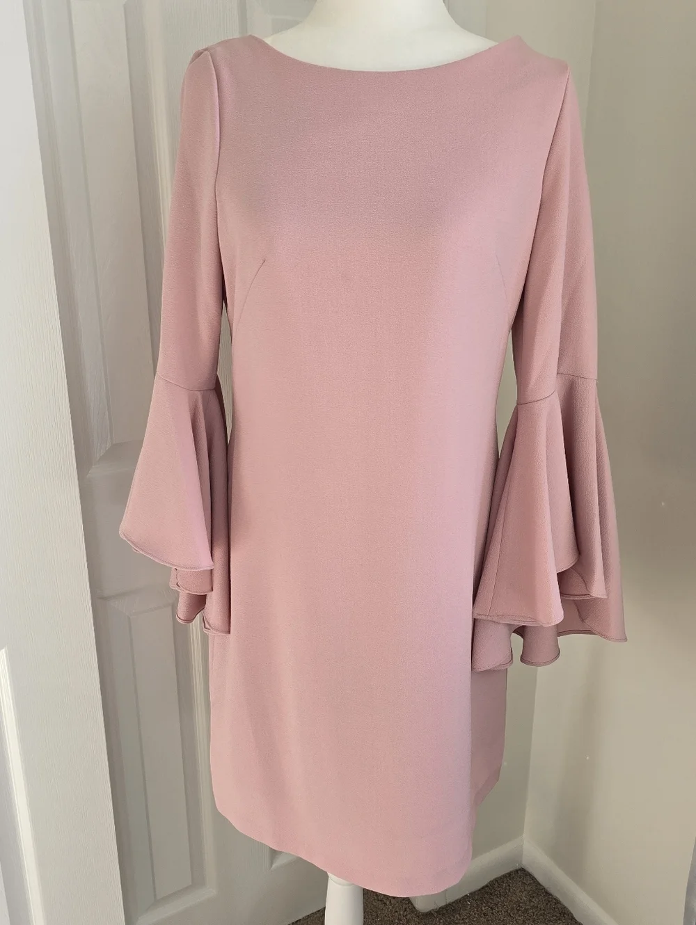 Eliza J Soft Pink Bell-Sleeve Shift Dress Sz. 8 - Picture 2 of 9